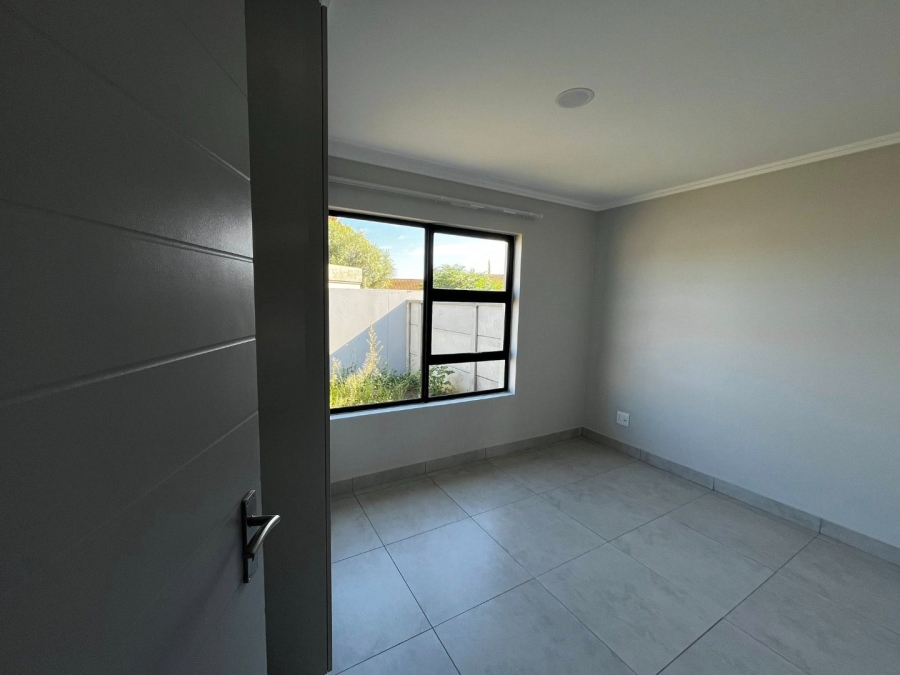 3 Bedroom Property for Sale in Pellissier Free State